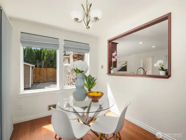 bonus room off kitchen/dining