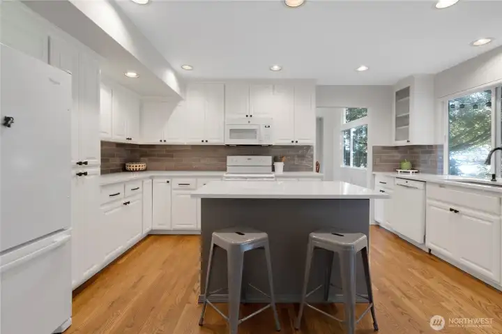 Kitchen is spacious and roomy for all the chefs.