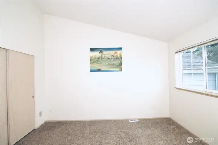 Primary Bedroom - Upper Level