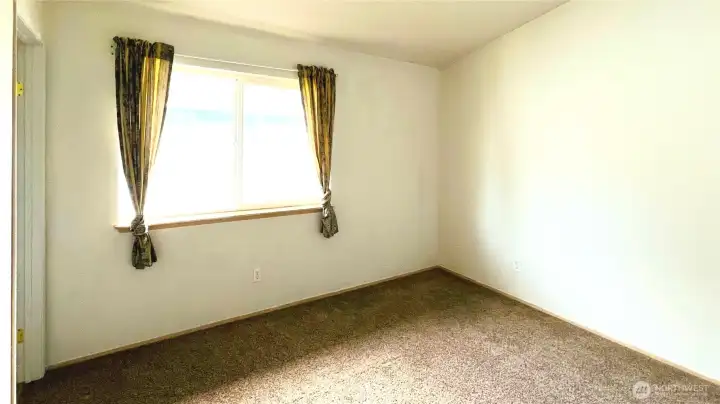 Bedroom 2 - Upper Level