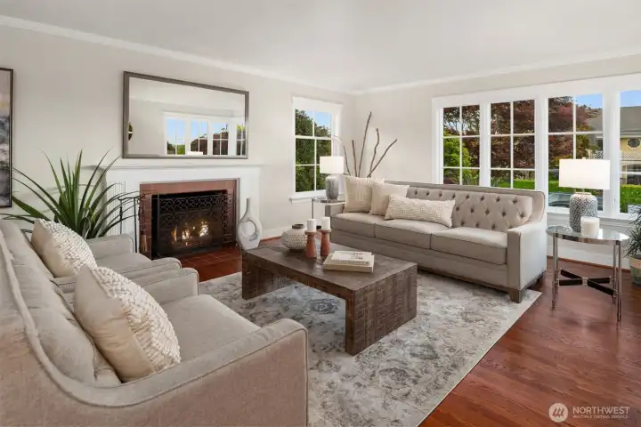 New Red Oak flooring flows throughout.