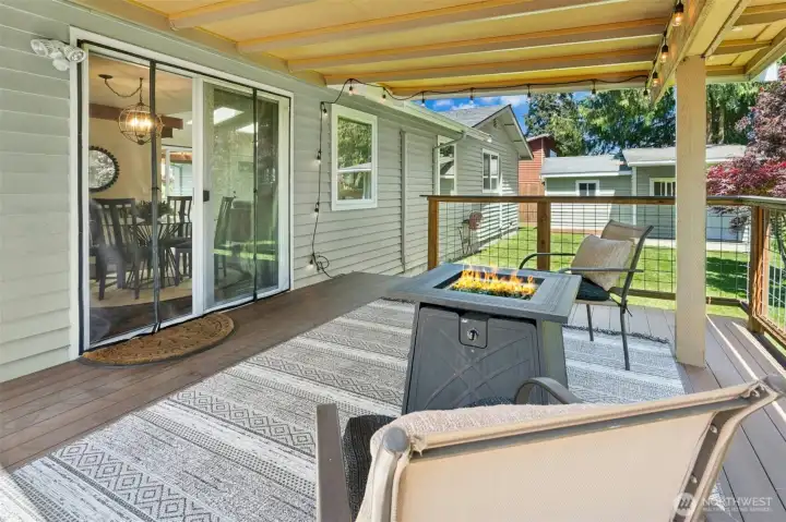 Beautiful covered Trex deck for easy entertaining.