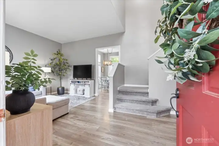 Light and bright throughout and wonderfully easy floorplan!