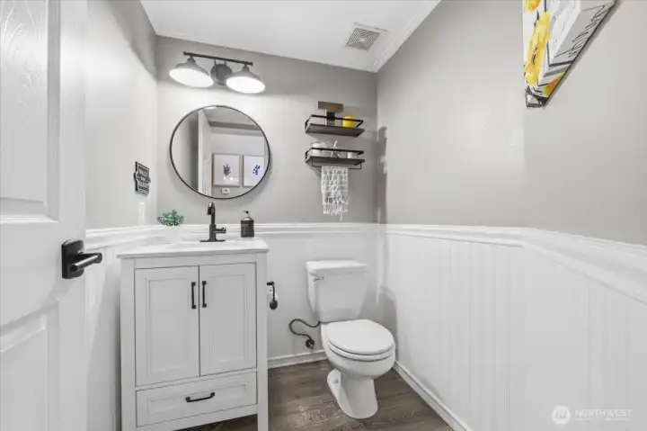 Convenient updated powder bath for guests!