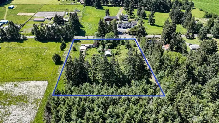 Well established home, surround this diamond in the rough