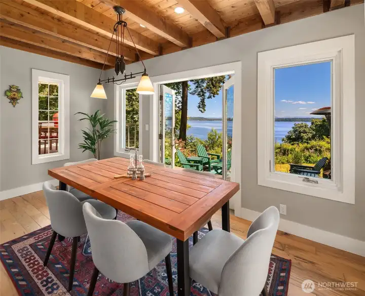 A step-down dining room. A step-down dining room.