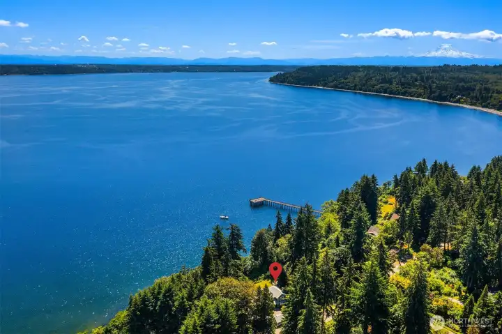 Looking south over Tramp Harbor. Looking south over Tramp Harbor.