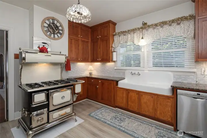 Incredible Kitchen with modern Heartland Gas Stove.
