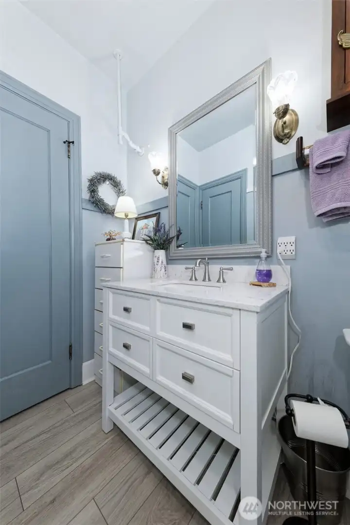 Main Bathroom
