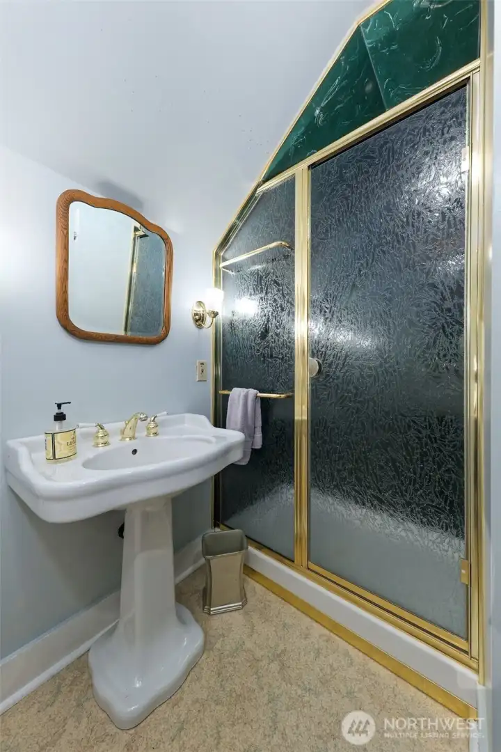 Upstairs Bathroom