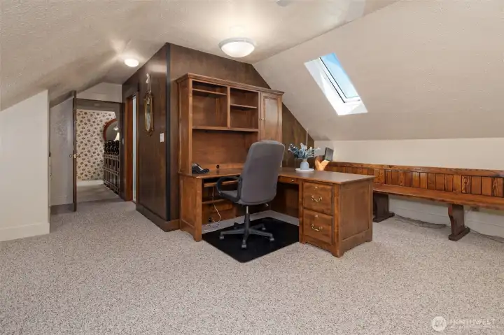 Large bedroom or office
