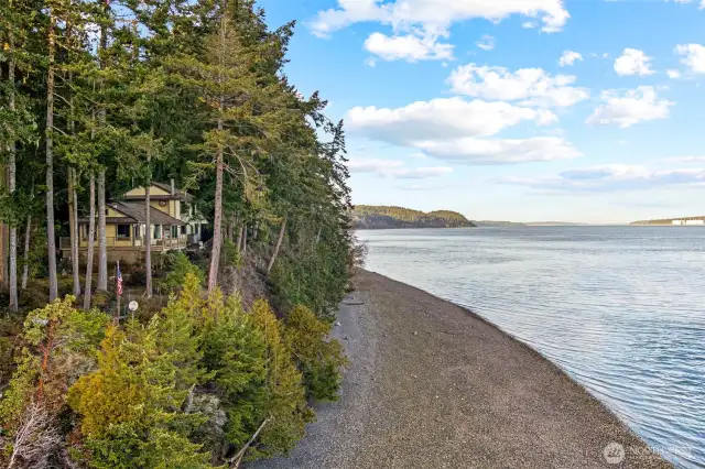 Follow a tranquil, winding road to your own slice of scenic Hood Canal paradise.