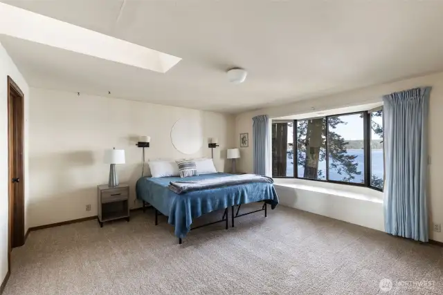 Primary suite.