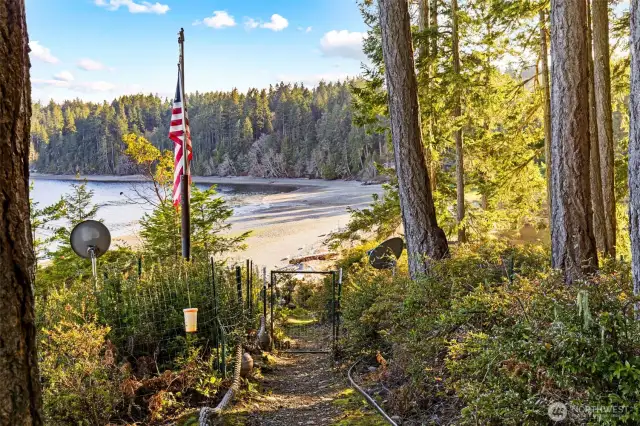 Just a few steps away, there’s a shared boat ramp ready and waiting for your next adventure to launch.
