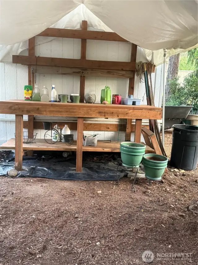 Back yard planting station