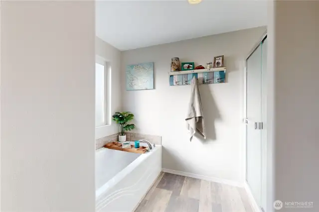 primary beds bath