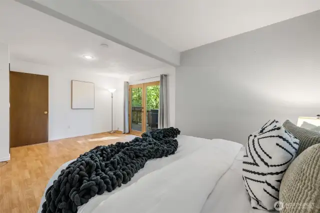 Master bedroom Main Floor