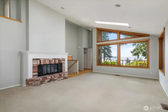 Main entrance / Living room