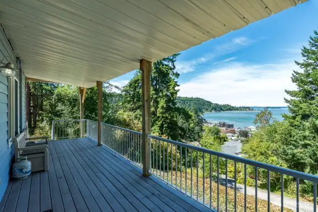 Deck space from the rec room shows that view!