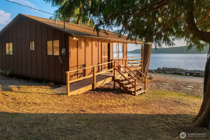Smaller cabin