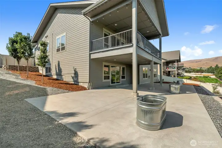 Backside of the Home. Nicly Landscaped