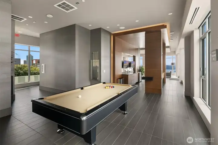 Host big parties at resident lounge on 41st floor!