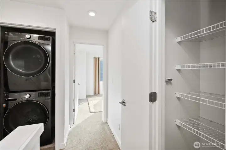 Washer and Dryer to Stay