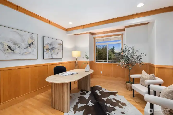 LARGE office on main or potential 4th bedroom/media room