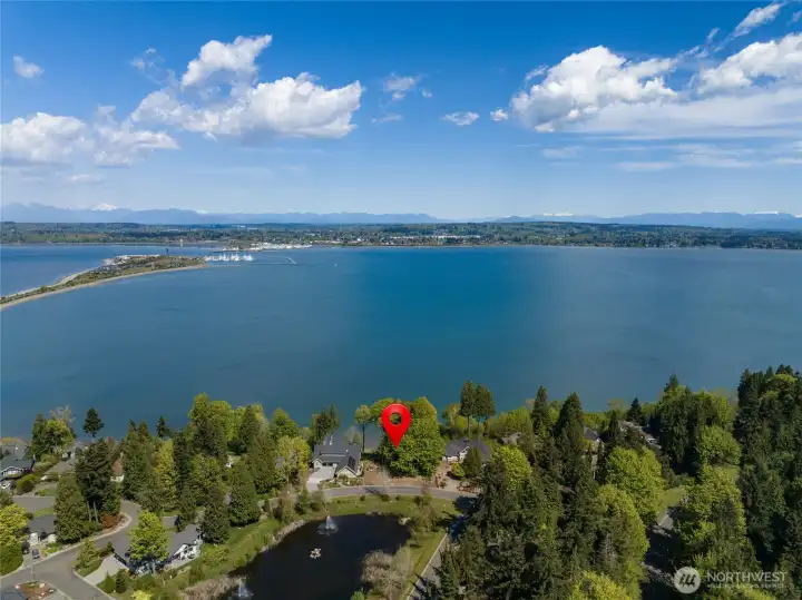 Sweeping vistas of Drayton Harbor, Semiahmoo spit & the coastal mountains