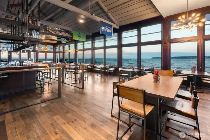 Enjoy Semiahmoo's fine and casual dining options