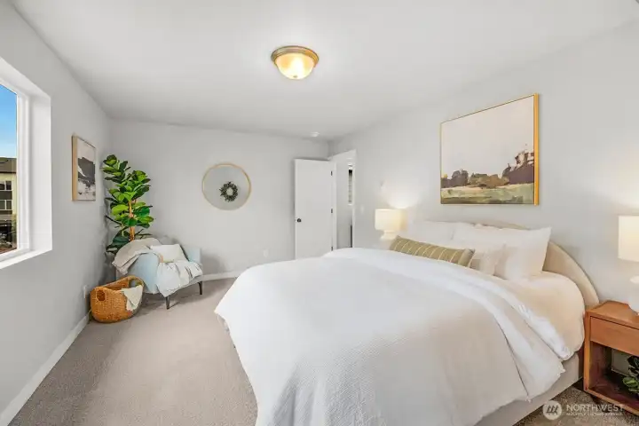 Photographs are for illustrative purposes only. Features, finishes, interior/exterior colors, landscaping and floorplan shown may vary from actual homes built