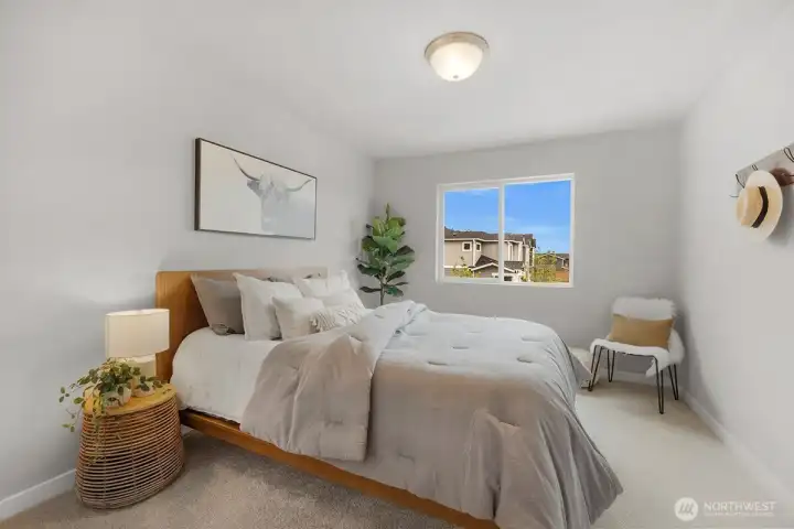Photographs are for illustrative purposes only. Features, finishes, interior/exterior colors, landscaping and floorplan shown may vary from actual homes built