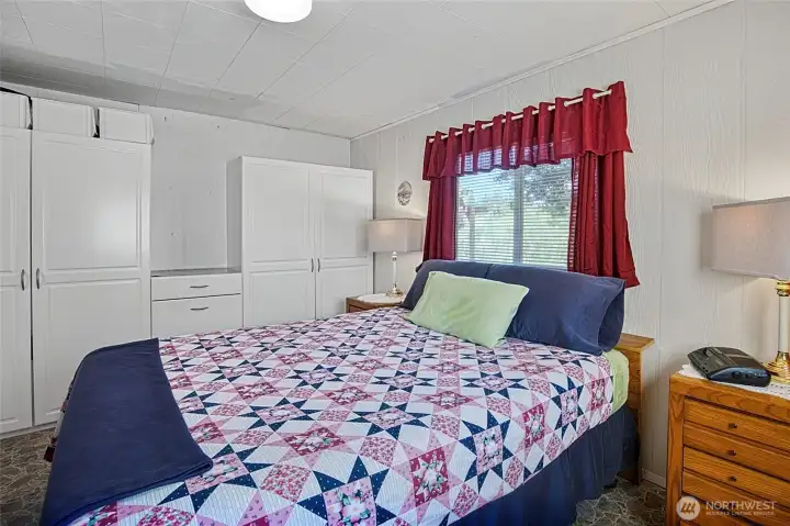 Spacious Bedroom Spacious Bedroom