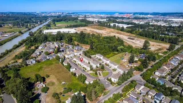 Very convenient location with easy access to Tacoma yet tucked away in quiet residential area.