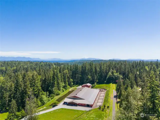 Secluded setting in Woodinville/Cottage Lake.
