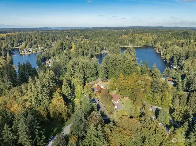 Boating or fishing is yours to enjoy at Lk St Claire