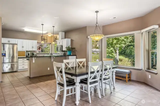 Expansive dining room for all of your events