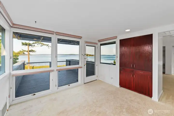 Primary suite to deck