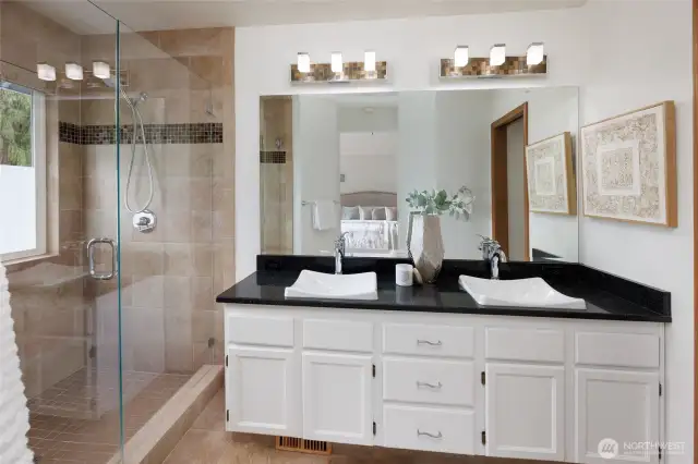Spa Bath w/Dual Vanities