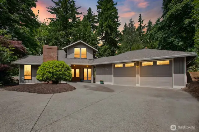 Welcome Home to Sammamish Woods!