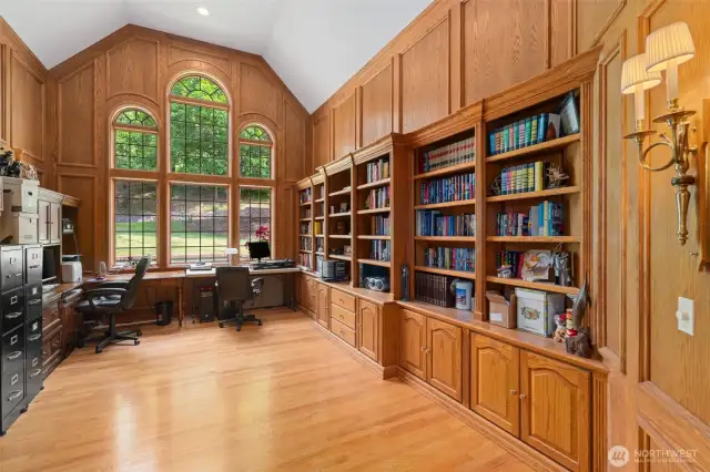 Office with Gorgeous Built-Ins and Mill Work