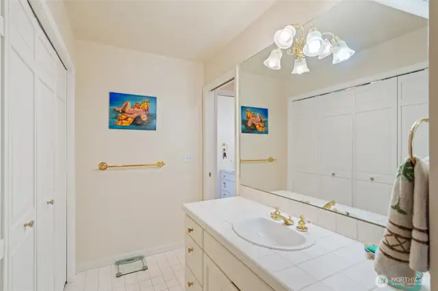 Ensuite