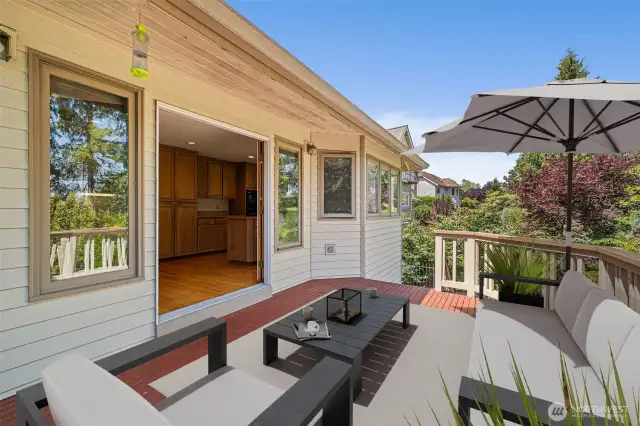 Virtually staged deck off kitchen eating area