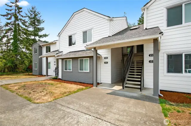 Welcome home to your second floor condo!