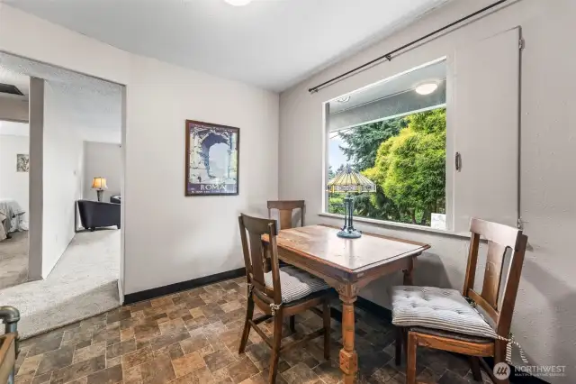 Kitchen eating area