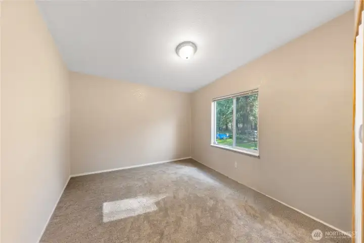 Guest bedroom 2