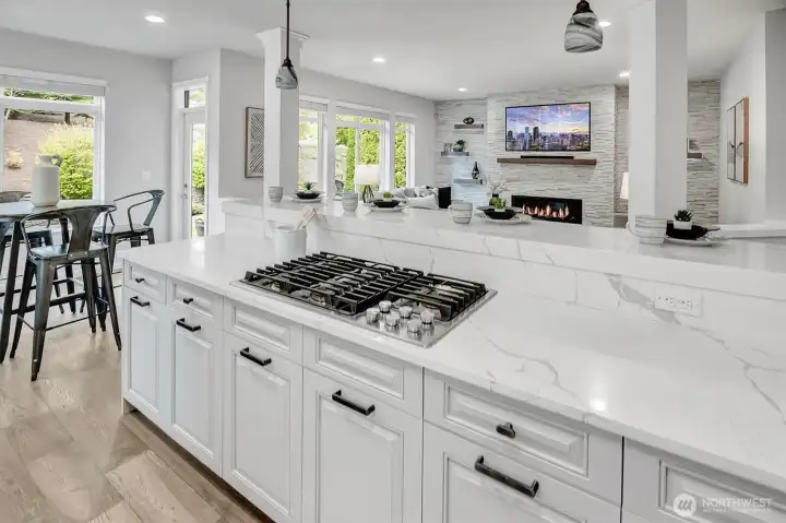 Great entertaining area open to gathering area