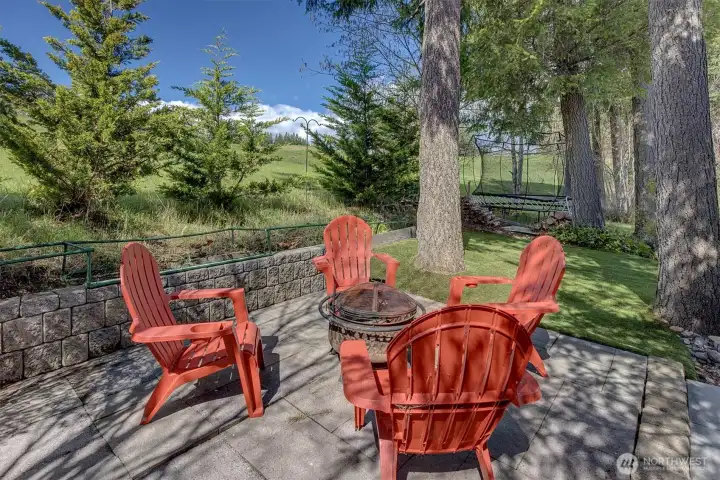 Energy efficient Solar Panels, Generator, EV outlet in garage and new water heater