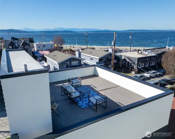 Look at this amazing view! Water, Mountains, Ferries and more!