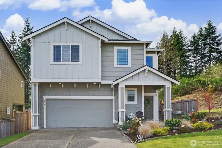 Lovely two-story craftsman with private back yard. Lovely two-story craftsman with private back yard.